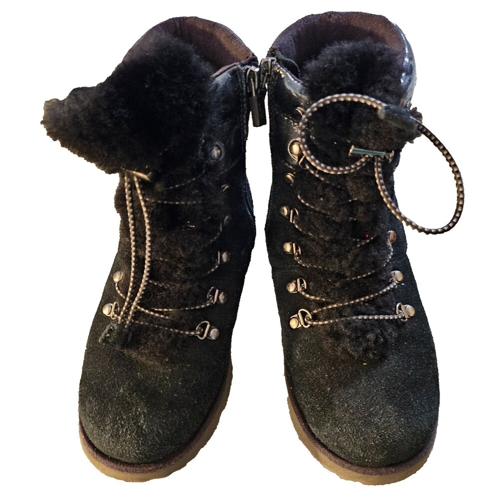 UGG Viki Patent Leather Girls Sz 2 Boots Black Sheepskin Sparkle Lace-up winter